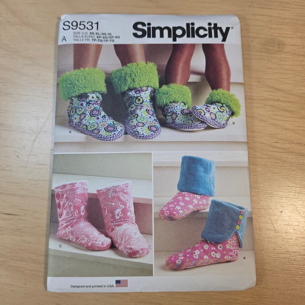 Simplicity S9531 Slipper Sewing Pattern Cozy Booties Kids Adults Sizes XS-XL